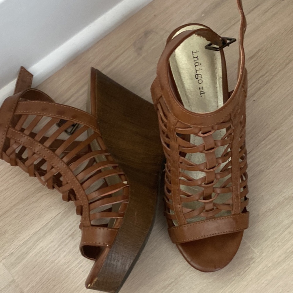 Womens sandals